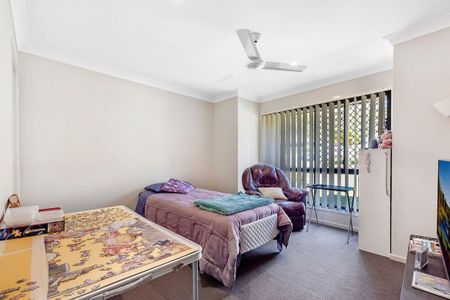 21 Bellinger Key, Pacific Pines, QLD 4211 - Photo 3