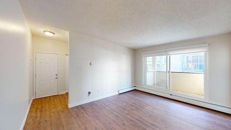 3 - 607 67 Ave SW, Calgary - Photo 3