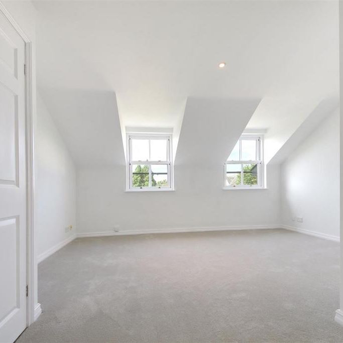 4 bedroom townhouse to rent - Photo 1