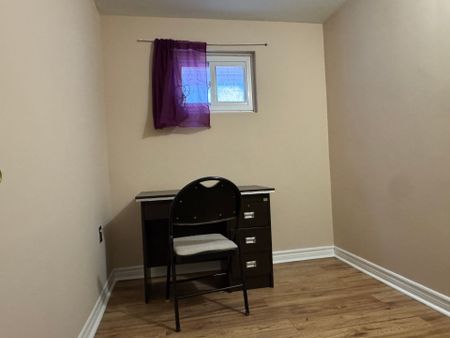 For Lease - 11 Yatesbury Road Unit# Basement, Toronto, Ontario - Photo 3