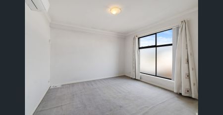 Great Location! - Photo 2