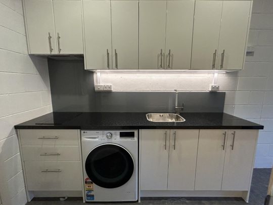 Studio Unit - Angle Street, Picton - Photo 1