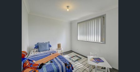 Welcoming Family Home in a Convenient Location - Photo 4