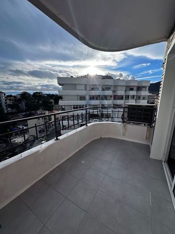 Alquiler de estudio en Avenida Joan Miró s/n - Photo 2