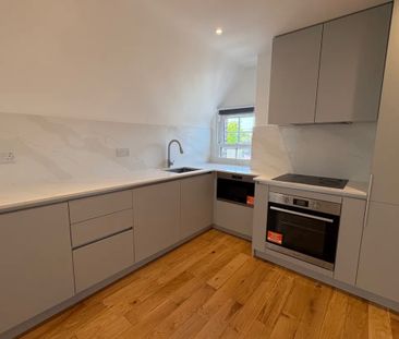 2 Bed Flat, Hollybush Street, E13 - Photo 4