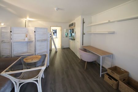 Unit 204/6-8 Ward Ave, Elizabeth Bay NSW 2011 - Studio For Rent | Domain - Photo 2