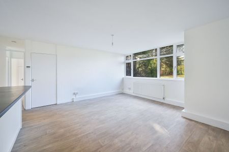 Kingston Road, Epsom, KT17 - Photo 3