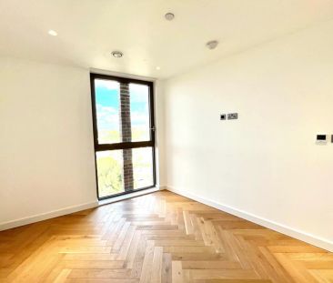 Oberman Road, Dollis Hill, London, NW10 - Photo 6
