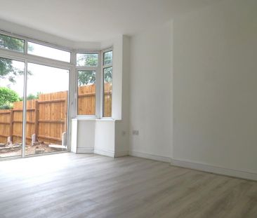 3 bedroom detached house to rent - Photo 3