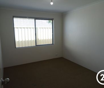 Spacious 4-Bedroom Family Home - Photo 4