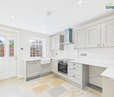2 bedroom Terraced House To Let - Photo 5