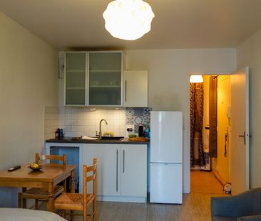 Location Appartement 1 pièce 22m² - Photo 3