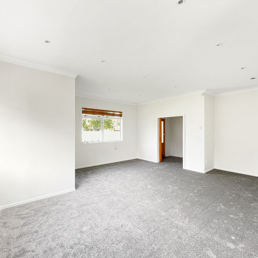 TAKAPUNA - 4 Bedroom House with 2 Bathrooms - Photo 1