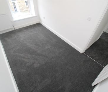 House - Terraced For Rent Tredegar Street, Newport - Photo 5