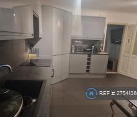 4 bedroom terraced house to rent - Photo 1