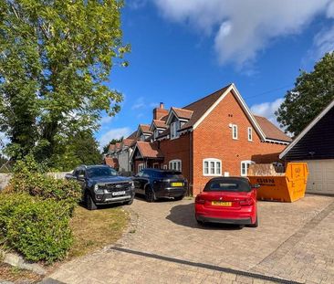 4 bedroom detached house to rent - Photo 4