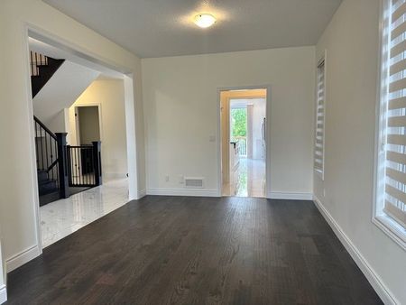 For Lease - 329 Masters Drive, Woodstock, Ontario - Photo 5