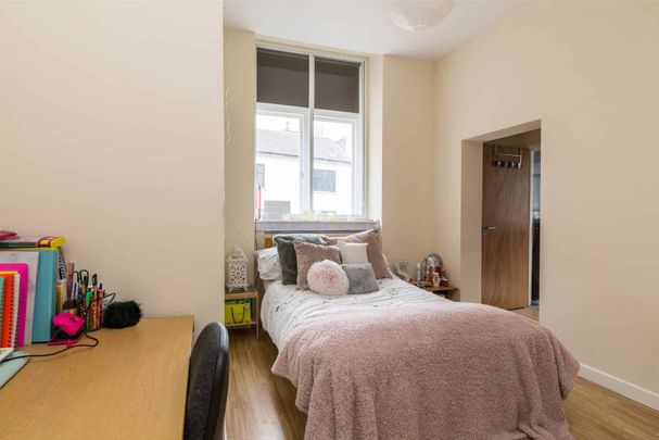 Silver Studio - Photo 1