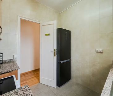 Carrer d'Occident, L'Hospitalet de Llobregat, Catalonia 08903 - Photo 4