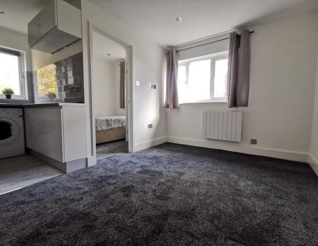 2 bedroom maisonette to rent - Photo 1