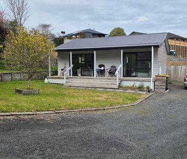 Hidden 2 bedroom Gem! - Photo 3