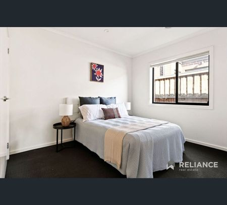 10 Elgata Way, Werribee, Vic 3030 - Photo 4