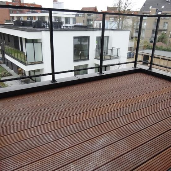 Appartement te huur - Photo 1