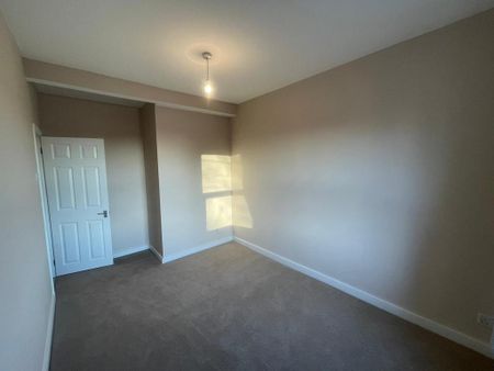 3 bedroom end of terrace house to rent - Photo 5