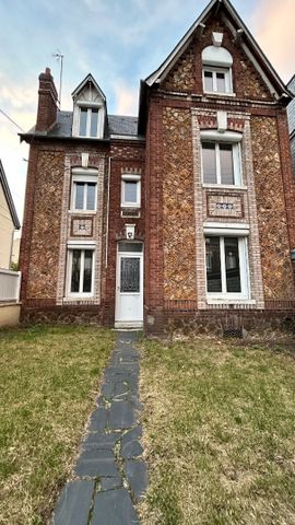 Location Maison 6 pièces 115m² - Photo 3