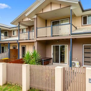 Yeronga - Photo 2