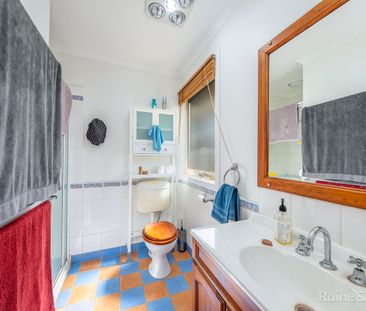 Family Home with Large Yard - Photo 3