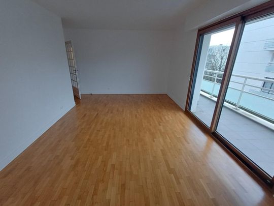 location Appartement T3 DE 70.14m² À LE CHESNAY - Photo 1