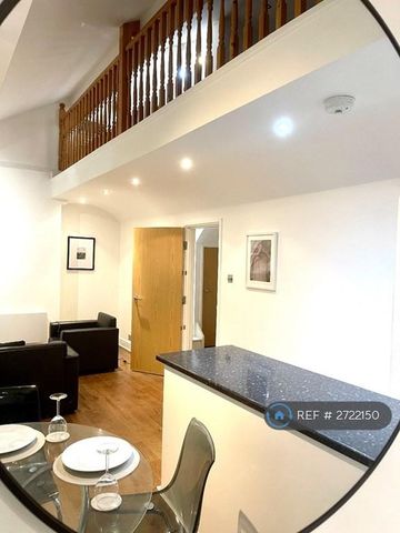 2 bedroom flat to rent - Photo 3