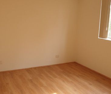 TWO BEDROOM APARTMENT!! - Photo 3