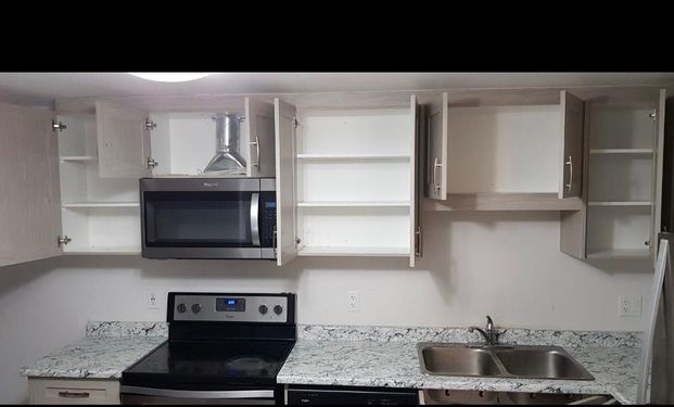 Two bedroom townhouse for rent in Kitchener - Photo 1