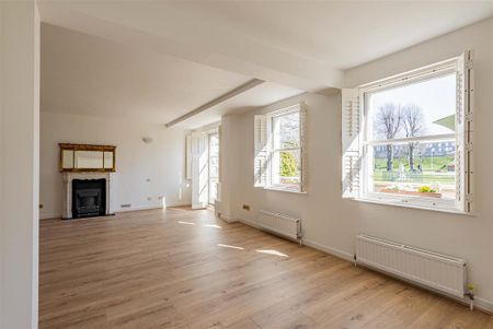 3 bedroom flat to rent - Photo 3