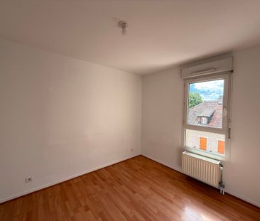 Location Appartement 3 pièces 68m² - Photo 4