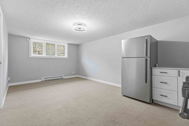 For Lease - 1306 Valley Drive Unit# Basement, Oshawa, Ontario - Photo 1
