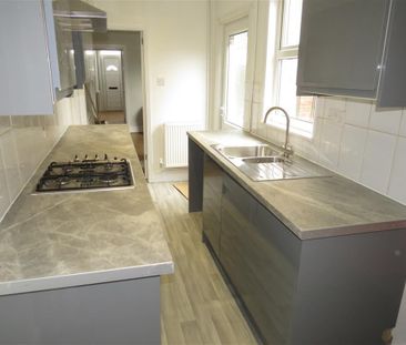 King Alfred Street - Photo 1