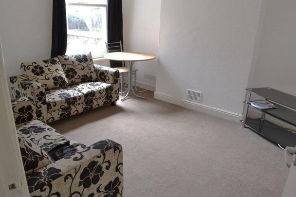 4 bedroom house to rent - Photo 1