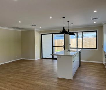 Modern Comfort Close To Town - Photo 1