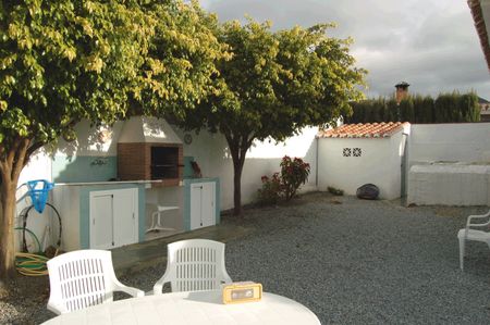 Two Bedrooms Cortijo For Long Term Rental In Frigiliana - Photo 3