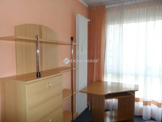 Kiadó újszerű állapotú panel lakás - Pécs - Fotó 1