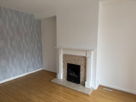 3 Bed Semi-Detached House, Rodbourne Road, B17 - Photo 2