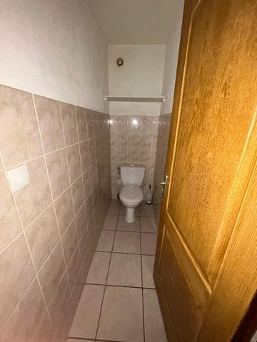 Location Appartement 4 pièces 70m² ANNONAY 07100 - Photo 5