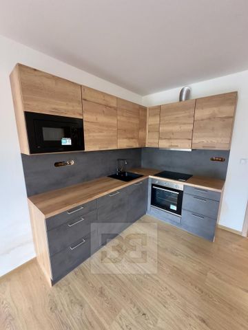Pronájem bytu 1+kk 35 m2 - Фото 2