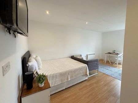 Studio to rent - Photo 5