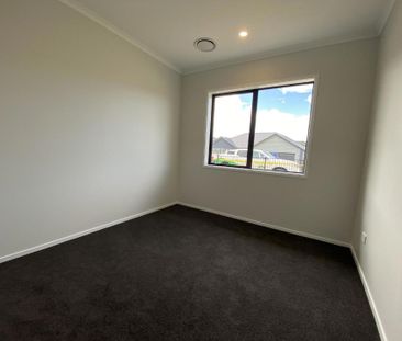 Brand new luxury family home - Photo 4