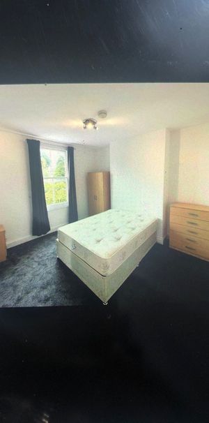 4 Bed Terraced House, Harborne Park Road, B17 - Photo 1