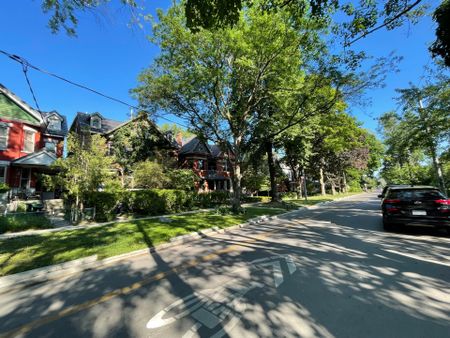 For Lease - 81 Brunswick Avenue, Toronto, Ontario - Photo 2